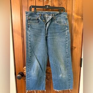 Thrifted Levi’s Jean Crops